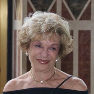 Meet your Posher, Valya